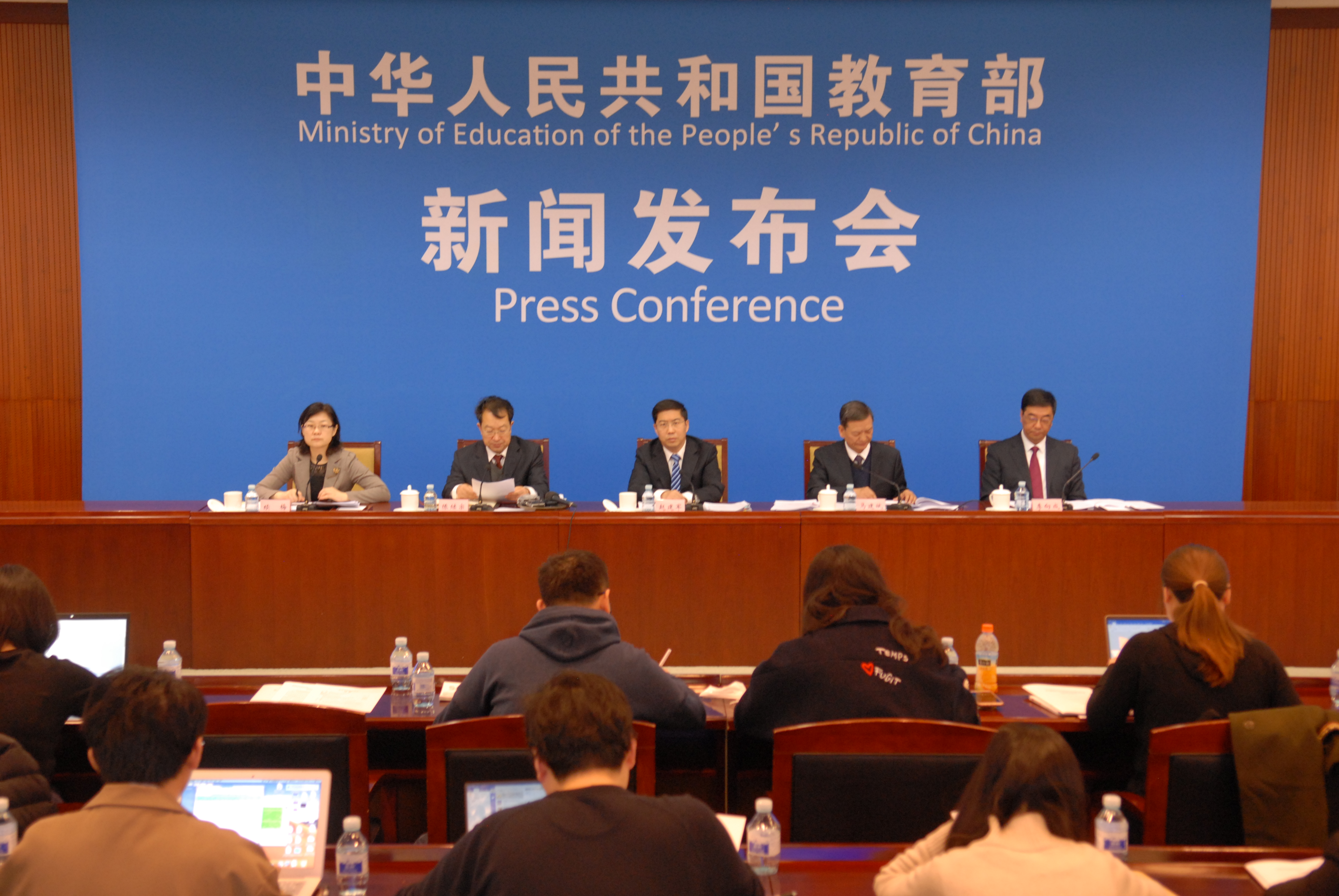 詹姆斯估计跳出合同,湖人续约方案无疑!Haynes明白将来动向(詹姆斯续签湖人)